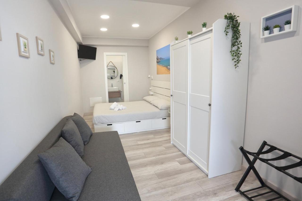 Ag Luxury Rooms Giardini Naxos Exterior foto