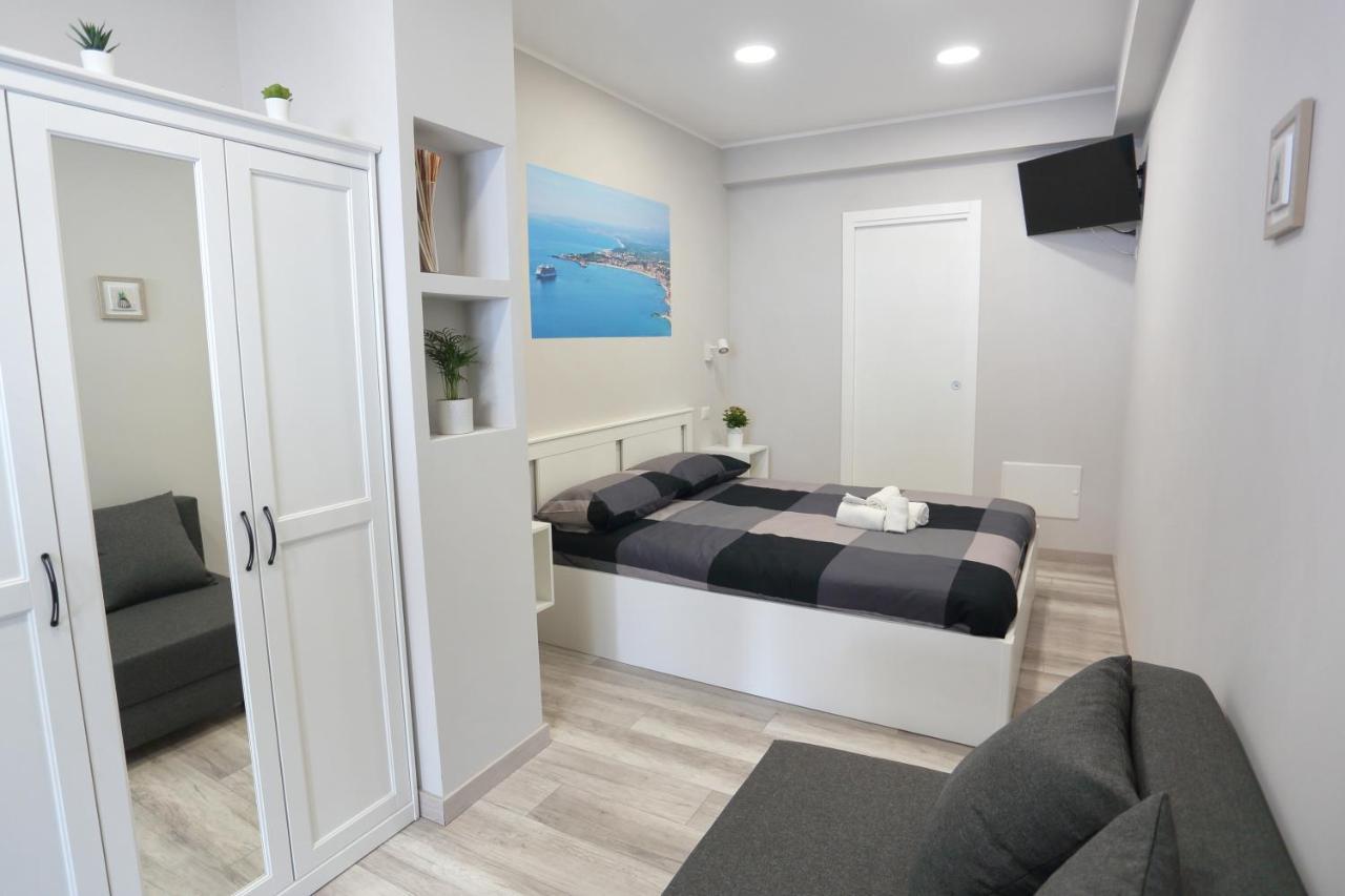 Ag Luxury Rooms Giardini Naxos Exterior foto