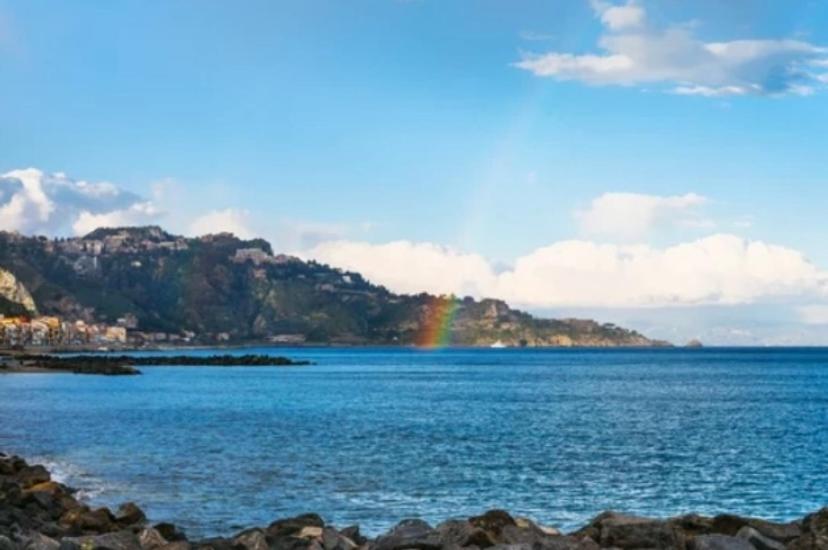 Ag Luxury Rooms Giardini Naxos Exterior foto